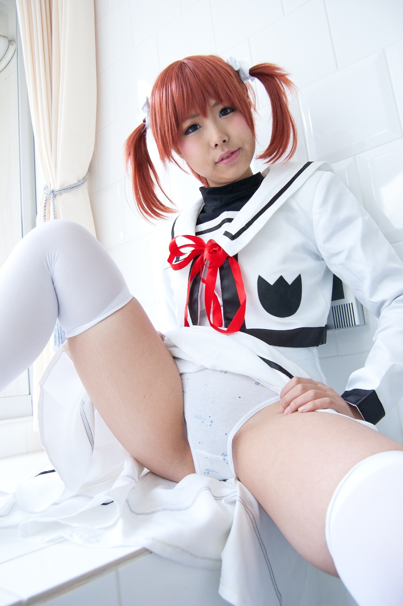 [Cosplay]  Hot Maho Shojo Lyrical Nanoha 1